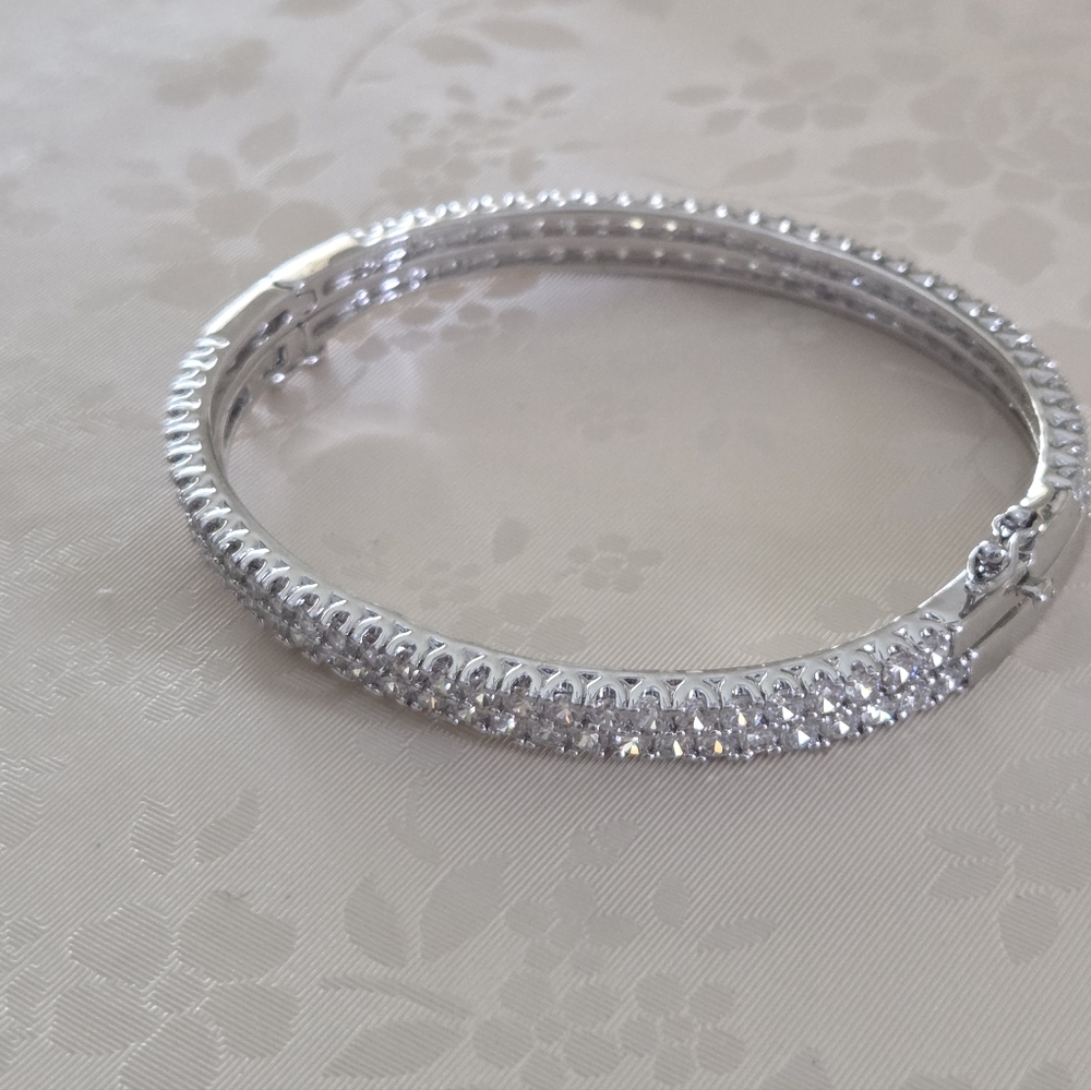 Rich Rocks Nyc Crystal Bracelets - Picture 2 of 6